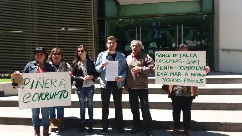 Candidato a Core que lanzó monedas a Piñera denuncia lesiones y detención ilegal