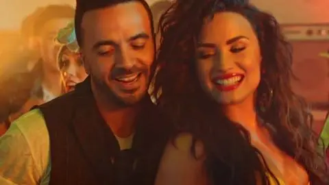 ¡Luis Fonsi lo hace otra vez!
