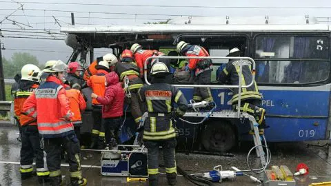 Confirman segundo fallecido tras la tragedia de taxibús en el camino a Chiguayante
