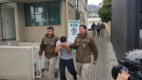 Detenidos sujetos que estafaron enviando falsos correos bancarios