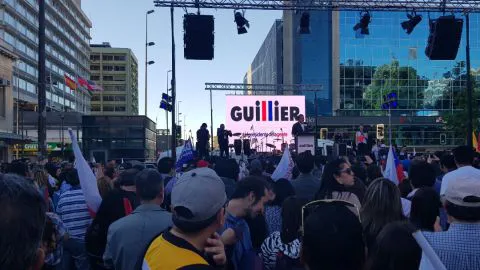 Guillier y Piñera se mandan guerra de declaraciones en Concepción