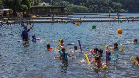San Pedro de la Paz dictará cursos gratuitos para aprender a nadar durante el verano