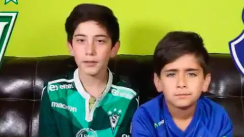 Este es el llamado de paz que dos pequeños hinchas de la U y Wanderers realizaron