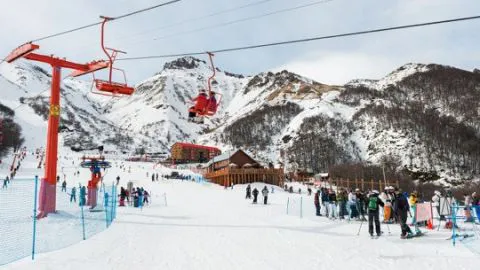 Los Nevados y Termas de Chillán ganaron un premio mundial conocido como “el Oscar” del turismo