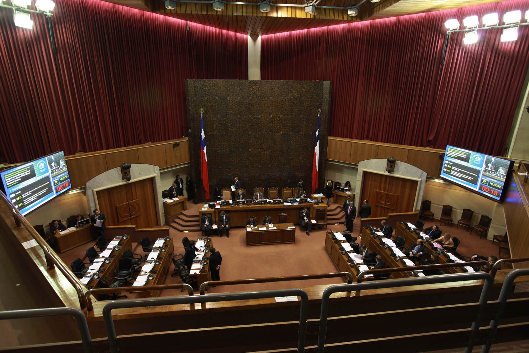 Confirman a cuarto senador con Covid-19 en Chile
