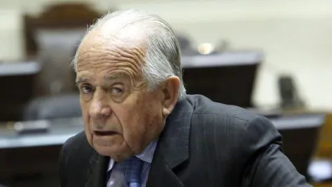 Los rostros emblemáticos de la política que quedaron fuera del Senado