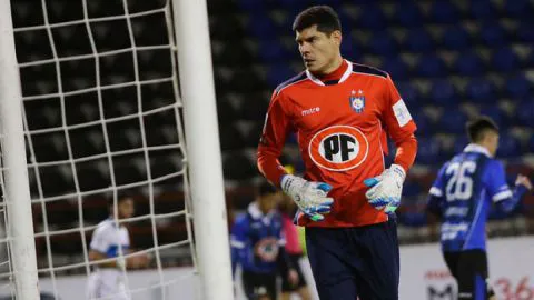 Arquero de Huachipato dejaría al cuadro acerero en enero