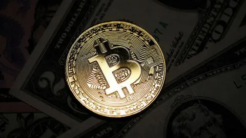 La fiebre del Bitcoin debutó en la bolsa internacional