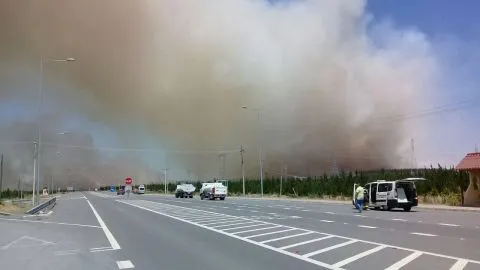 Declaran Alerta Amarilla en la Provincia de BioBío ante violento incendio en Cabrero