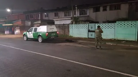 Más de 30 personas resultaron damnificadas tras incendio que afectó a 6 viviendas en Coronel