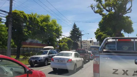 Colapso vial en Collao marca jornada electoral