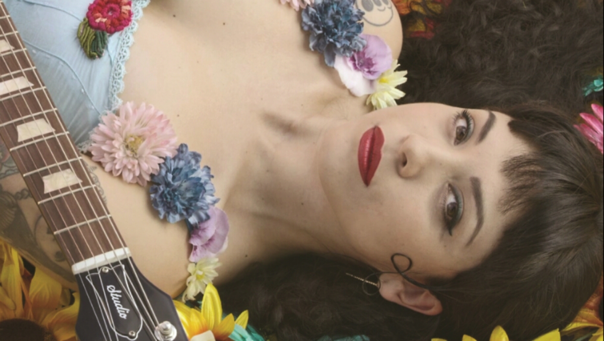 Mon Laferte sorprendió a fanáticos con imágenes innéditas de niña