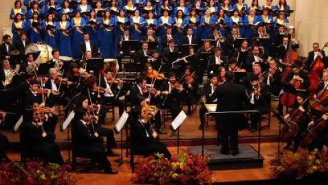 Orquesta y Coro de la UdeC presentarán concierto de Navidad gratuito en pleno centro de Concepción