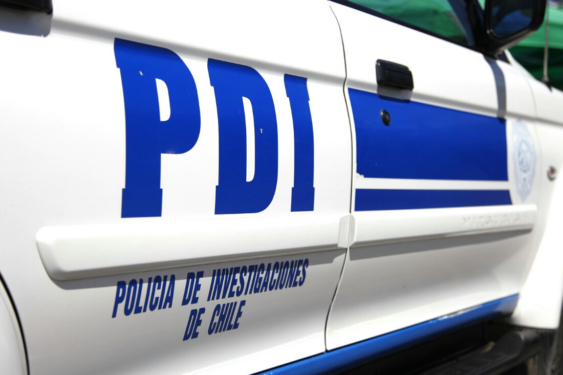 Indagan ataque a vehículo de la PDI en Cañete: Cuatro oficiales iban en el móvil