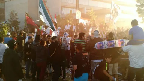Masiva presencia de hinchas en arengazo de Colo Colo en Concepción