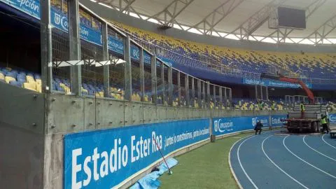 Instalan reja de perfil en galerias bajas del Estadio Ester Roa