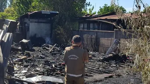 9 personas resultaron damnificadas tras incendio que afectó a dos viviendas en Chillán Viejo