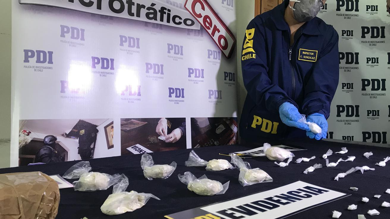 Banda tenía en su poder más de 19 mil dosis de drogas: dos detenidos por la PDI en Concepción
