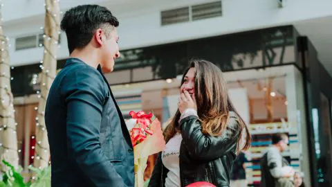 Petición de pololeo en pleno Mall Plaza El Trébol sorprendió a los penquistas