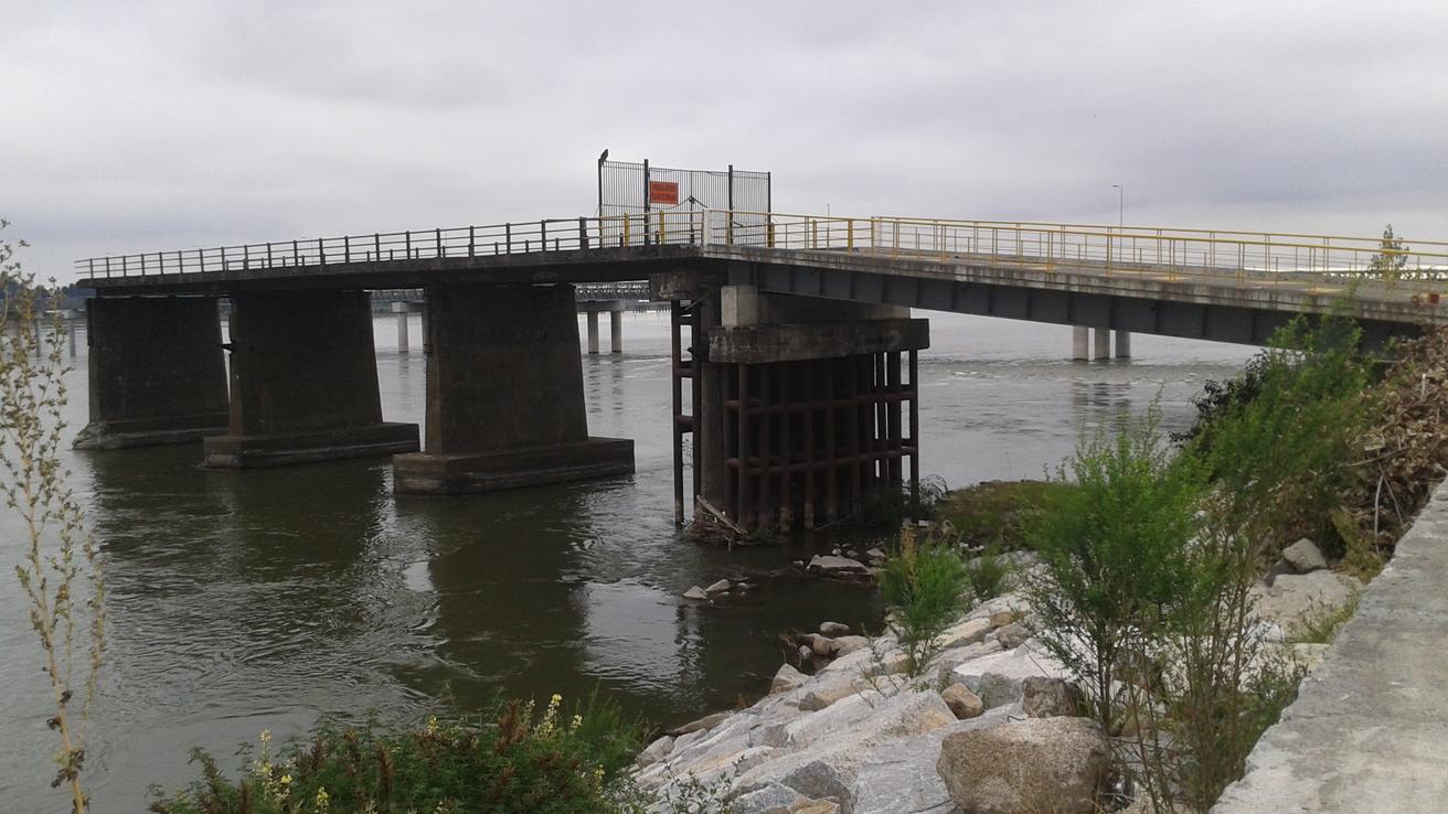 [FOTOS] La espectacular idea para poner en valor lo que queda del Puente Viejo