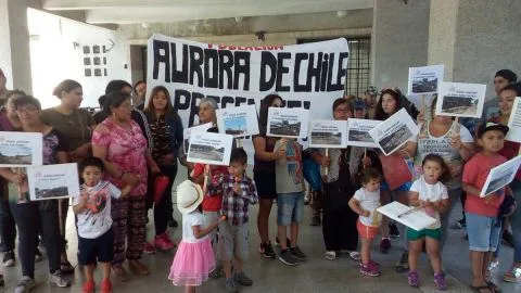 Familias que no aceptaron solución habitacional del Gobierno en Aurora de Chile recurren a la justicia