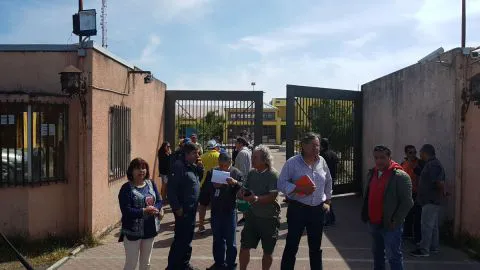 Trabajadores del CIP CRC Sename de Coronel movilizados para que trasladen a internos conflictivos