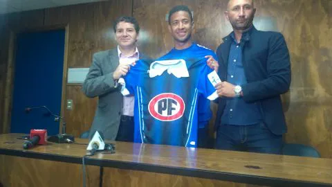 Huachipato presentó a su “joyita” que promete goles: delantero es mundialista panameño
