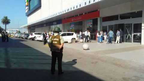 Guardia mata a delincuente tras frustrar robo a un banco en Talca