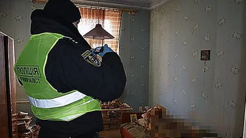 Mujer vivió 30 años junto a un cuerpo momificado