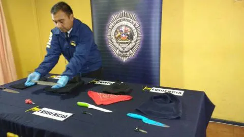 4 menores de edad fueron detenidos con armas cortopunzantes y pasa montañas en Lota