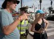 [VIDEO] Carabinero bilingüe se luce con turistas ‘gringos’ en Arica