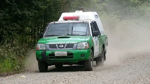Desconocidos atacan carro de Carabineros cerca de Tirúa