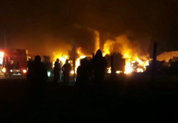 Ataque incendiario en Cañete dejó container y vehículo de CMPC con daños