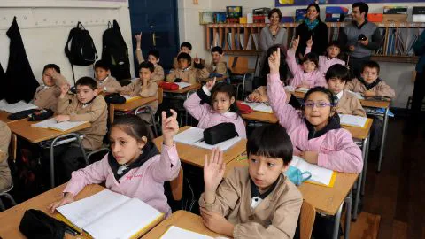 Ministro de Educación descartó eliminar el actual sistema de tómbolas