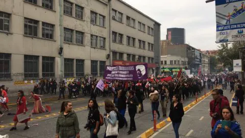 Más de dos mil personas participaron en la marcha por el día de la mujer en Concepción