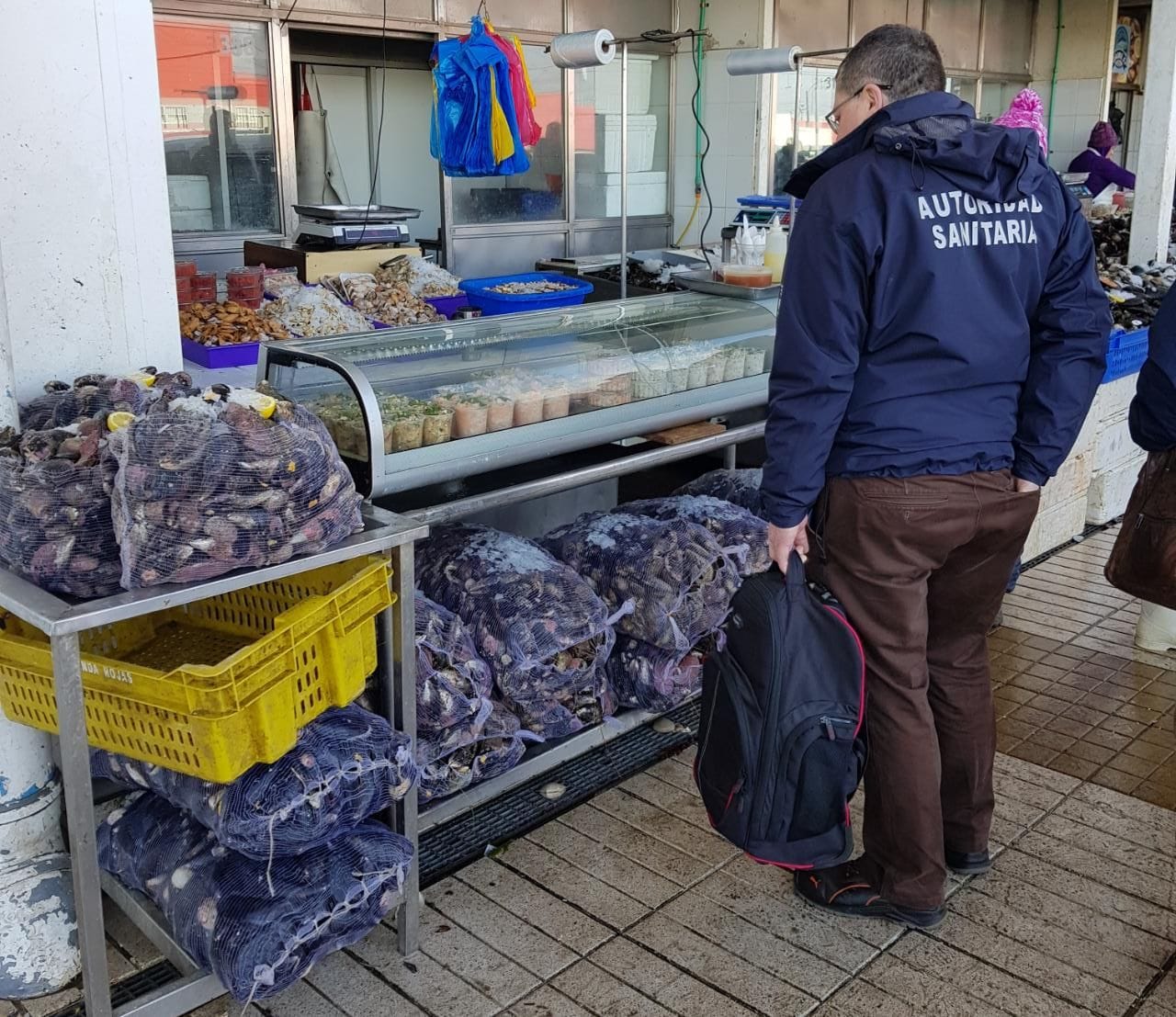 Clausuran 19 locales de pescados y mariscos en Vega Monumental de Concepción