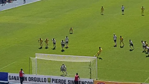 Con polémico penal la Udeconce venció a Colo Colo