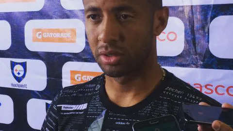 Duelo de goleadores en el Monumental: Gabriel Torres v/s Esteban Paredes