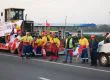 Contratistas forestales salen a la Ruta 5 Sur con sus maquinarias en Los Ángeles
