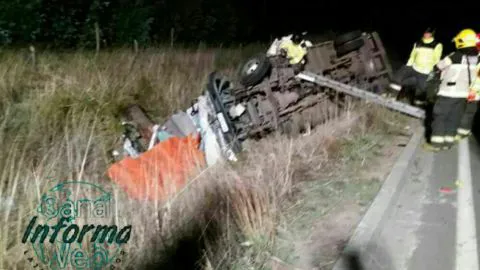 Al menos dos personas murieron en colisión de camiones en la ruta Angol-Los Sauces