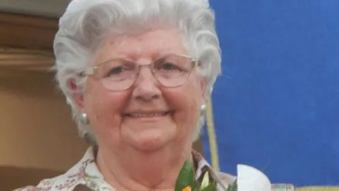 Abuelita de 87 años es furor en redes sociales por sus habilidades en Paint