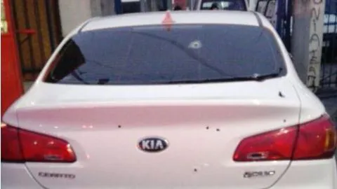 Hombre muere baleado al escapar en auto de sujetos armados en San Pedro de la Paz