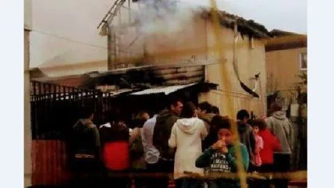 Incendio afecta dos casas y deja lesionados en el sector Yobilo 2 de Coronel