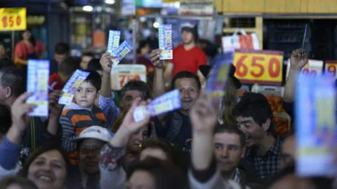 Le resta un mes para cobrarlo: Buscan a ganador/ra de millonario cartón de Kino que se vendió en Los Ángeles