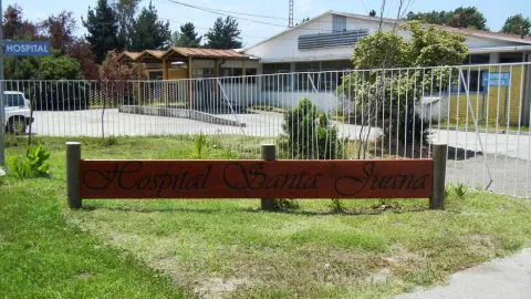 Santa Juana: cinco funcionarios del hospital contagiados con brote de paperas obliga atención con mascarillas