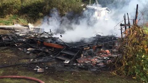2 cabañas quemadas en Cañete por atentado