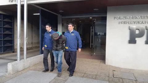 Detienen a hombre confeso de matar de un balazo a su pareja en Los Ángeles