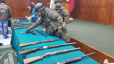 Desbaratan banda que traficaba droga y tenía una Subametralladora Uzi