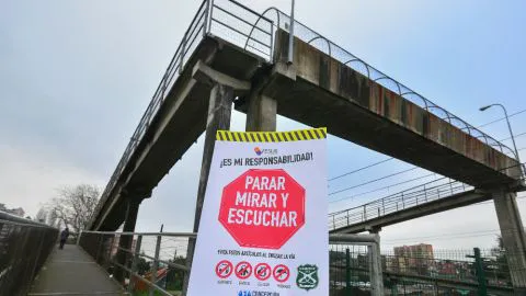 Campaña busca evitar accidentes peatonales en los cruces de la línea férrea