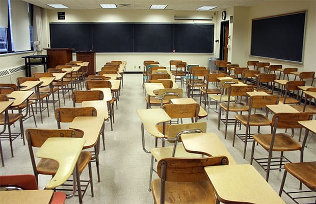 Municipios solicitan postergar vuelta a clases